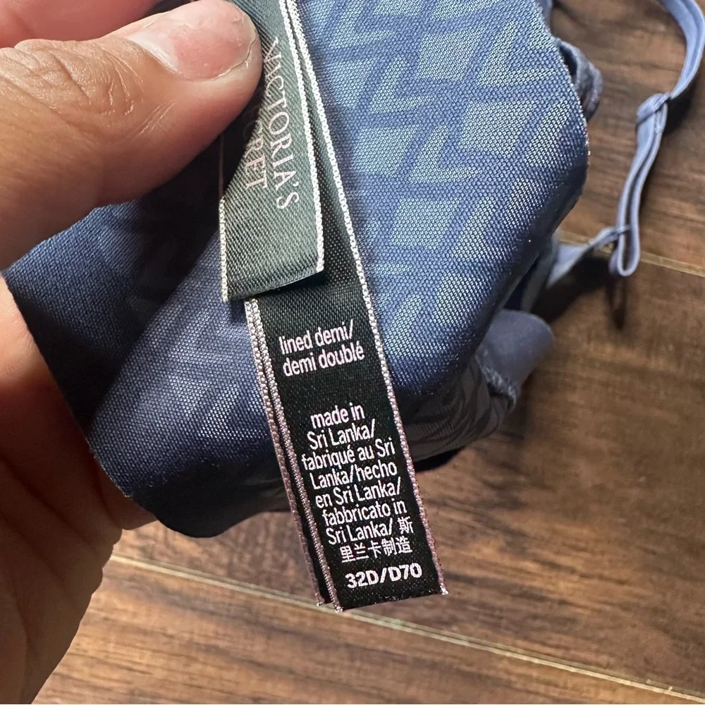Victoria's Secret Blue Front Closure Lined Demi Bra